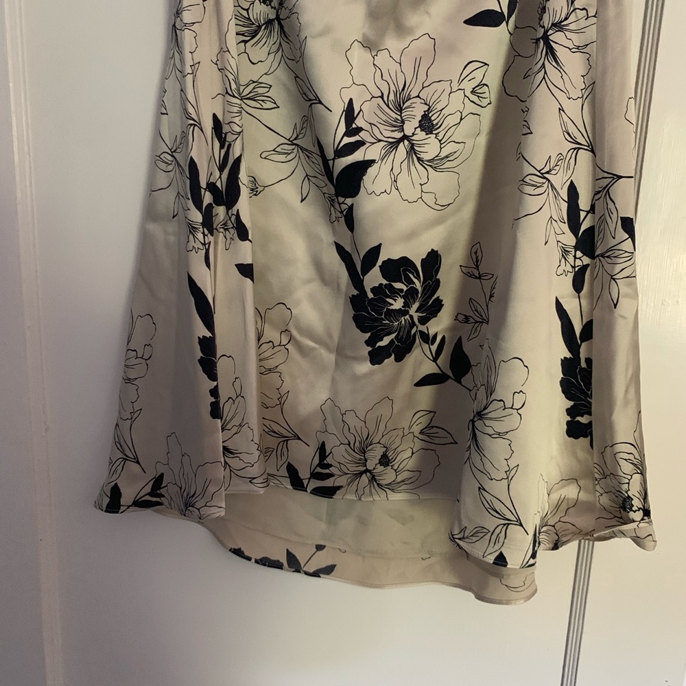 Banana republic lined silk skirt sz 8